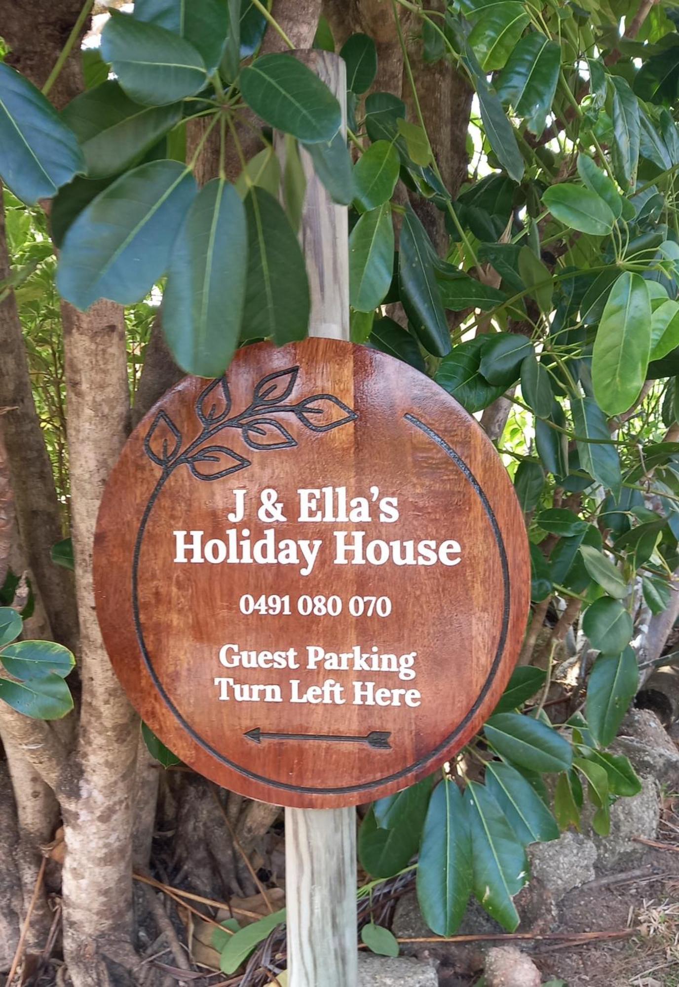 J & Ella'S Holiday House - 1 Bedroom, 1 Bathroom Home Cooktown Ngoại thất bức ảnh